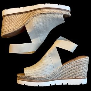 GENTLE SOULS “Crista” Lug Sole Espadrille